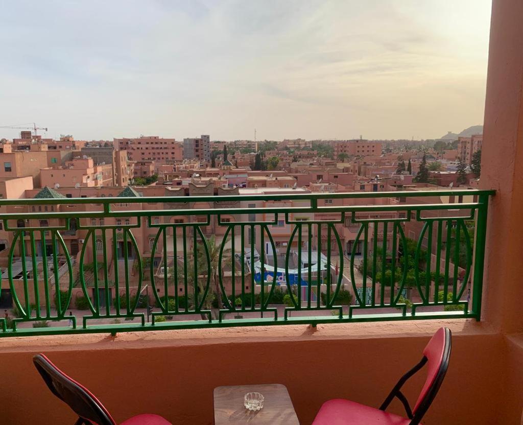 Appartement Perle Rare Au Centre De Marrakech Marrakesch Exterior foto